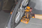 Mașină de înșurubat cu impact compatibilă cu acumulator 550N.m INGCO CIWLI20551 - imagine 2
